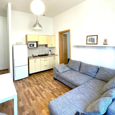 Apartments Valencia 卡罗维发利 外观 照片